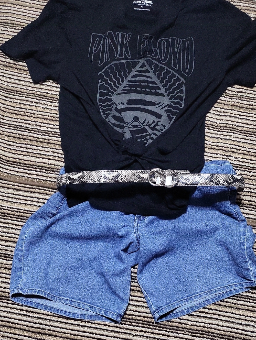 #0248 Pink Floyd Black Graphic Tee with Blue Denim Shorts